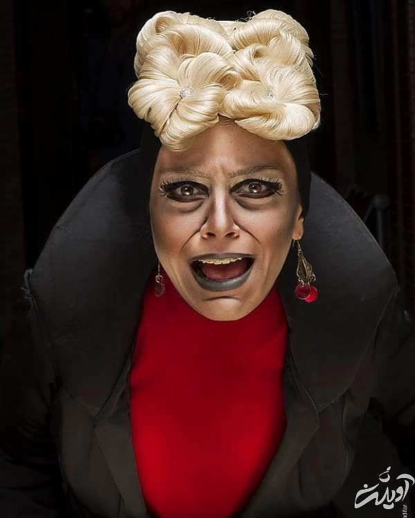 شبنم فرشادجو در نمایش هملت شبنم فرشادجو